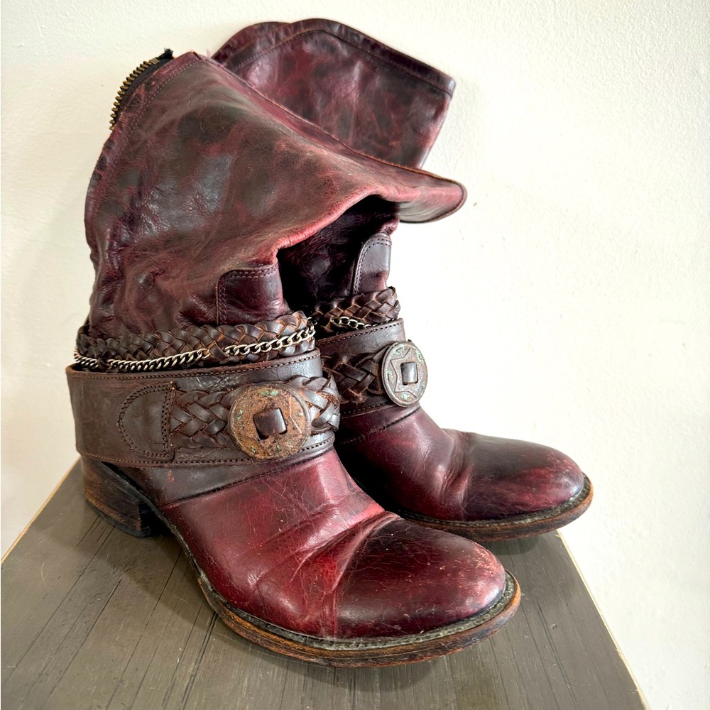 FREEBIRD BY STEVEN WOMENS BOOTS